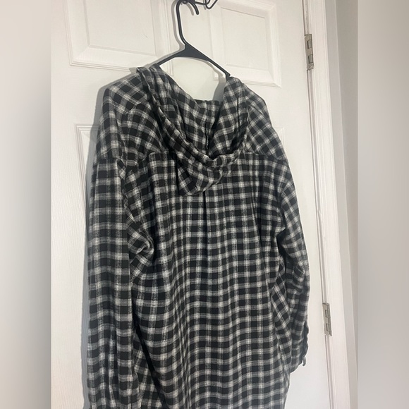 Womens Awrie longsleeve cover up pullover gently used - Picture 3 of 3